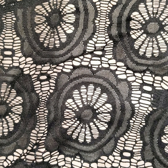 Lace Overlay Dress - Picture 7 of 8